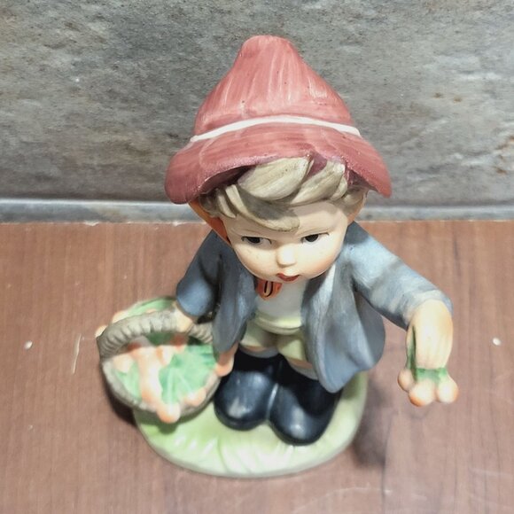 Vintage Napcoware Boy Holding Fruit Basket Porcelain Figurine 7656 - Picture 8 of 12